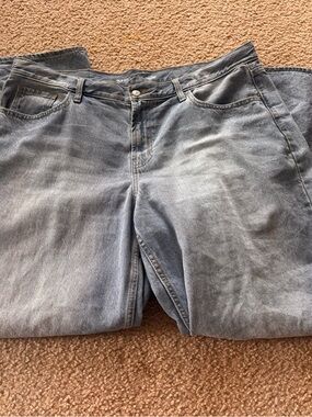 Old Navy Women's Light Blue Wide Leg Jeans (no tags but never worn)